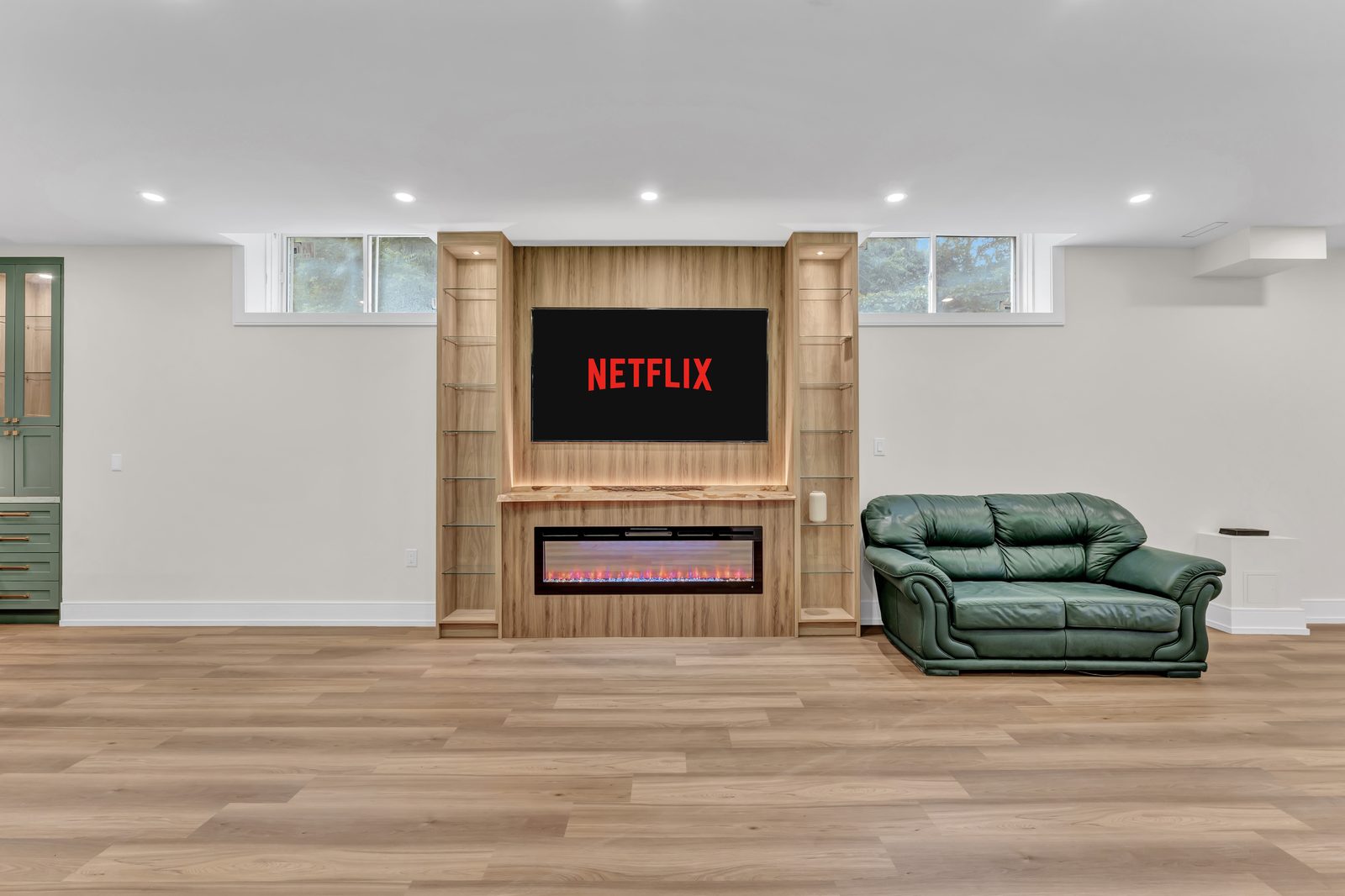 Basement Home Theatre by Eagle Eye Home Renovations