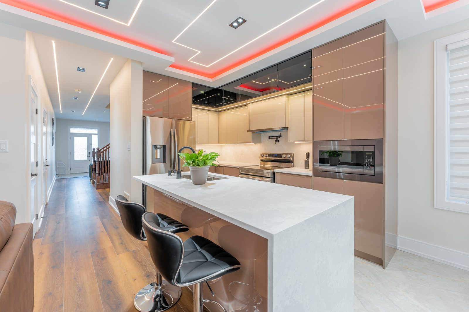 Rose-Gold Family Kitchen by Eagle Eye Home Renovations