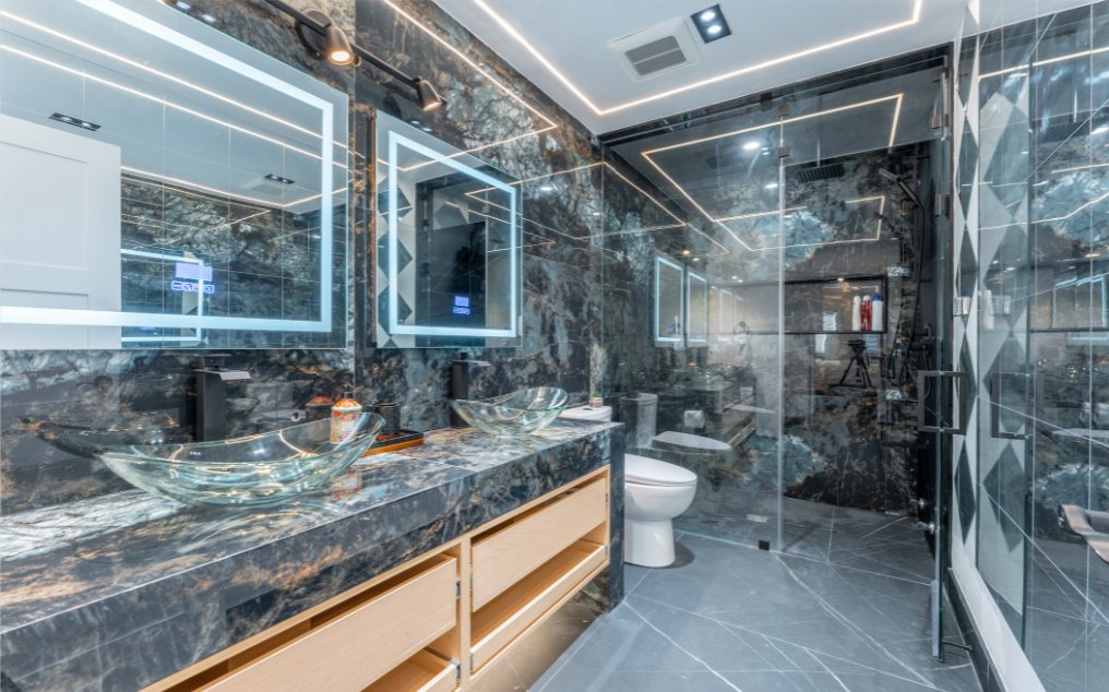 Blue-Marble Ensuite by Eagle Eye Home Renovations